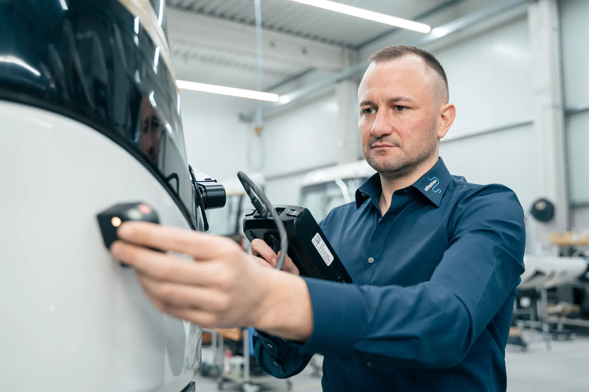adhesive+ - Ihr Dienstleister für Klebtechnik