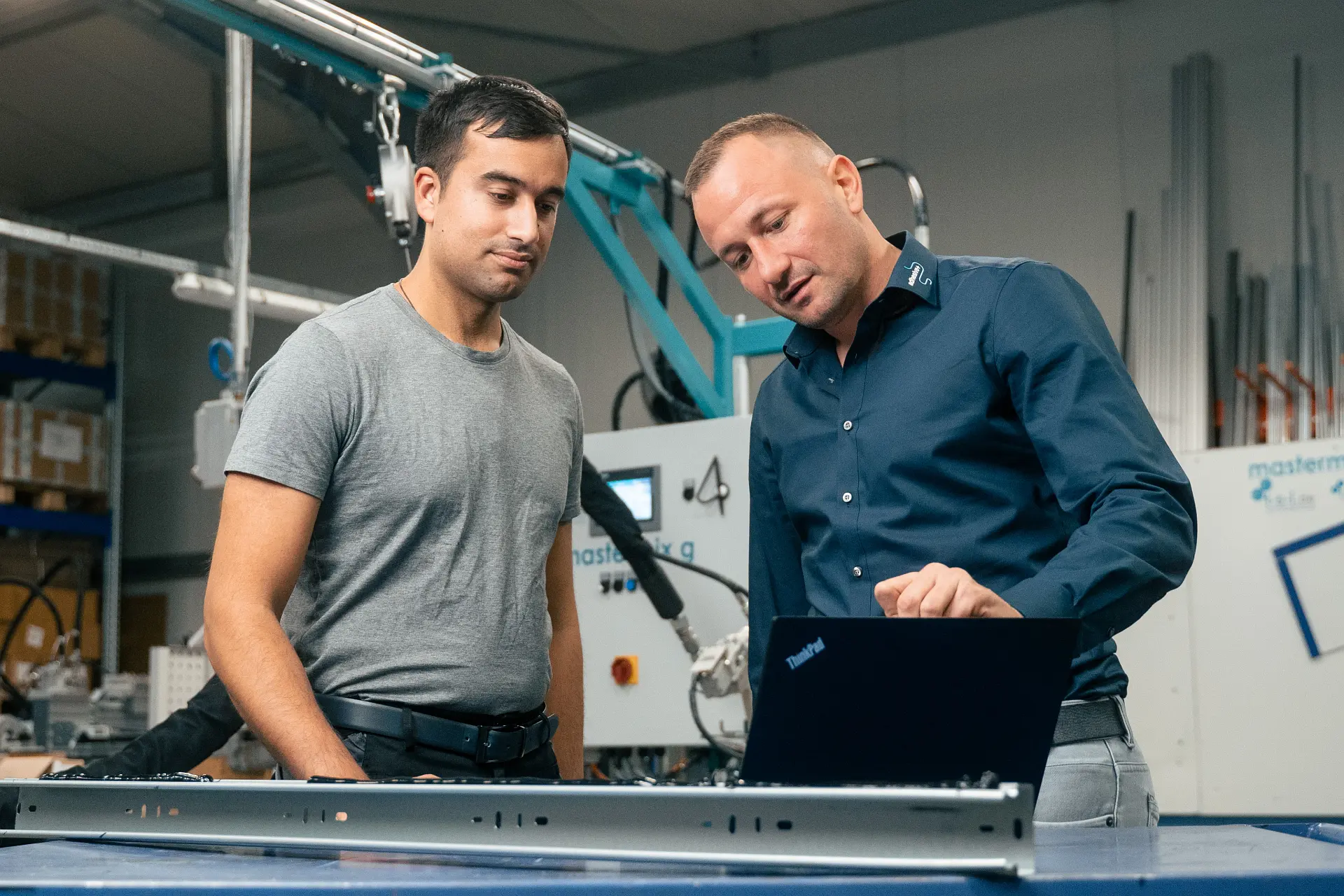 adhesive+ - Ihr Dienstleister für Klebtechnik